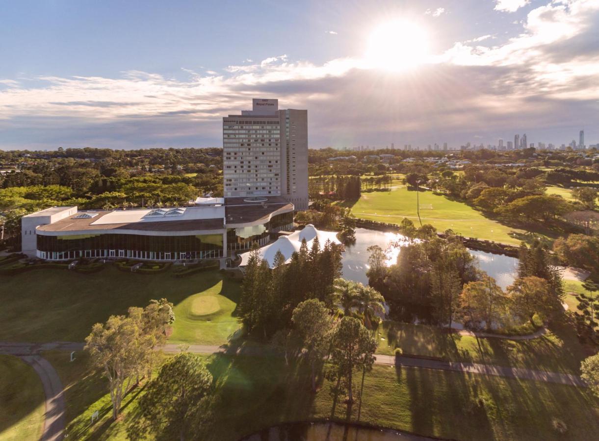 Benowa Racv Royal Pines Resort Gold Coast מראה חיצוני תמונה Aerial view of the hotel