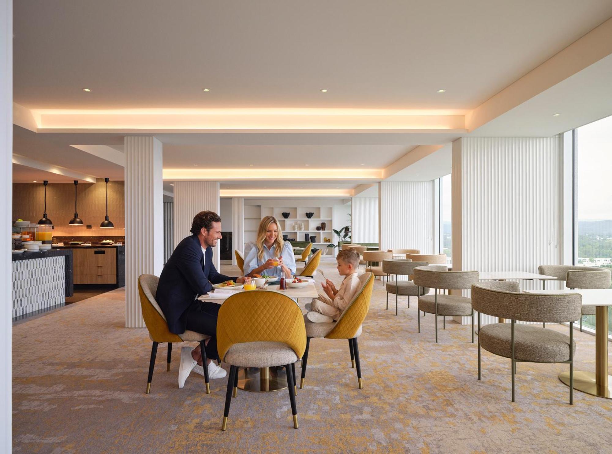 Benowa Racv Royal Pines Resort Gold Coast מראה חיצוני תמונה The Club at London Heathrow Airport